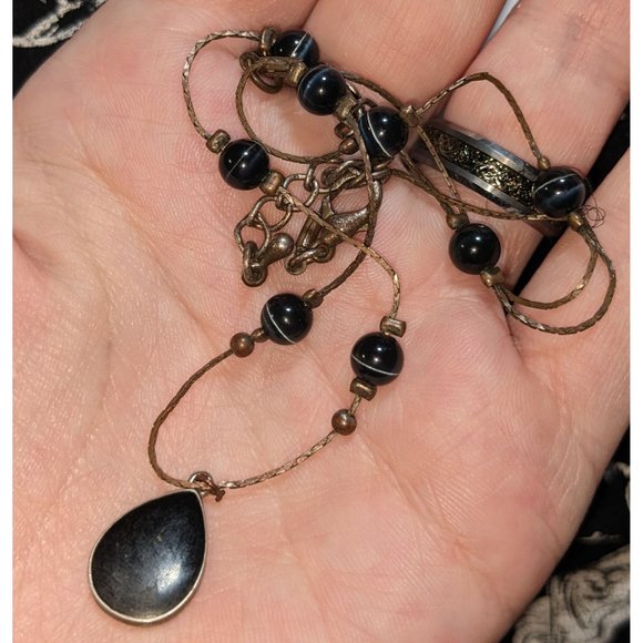 Black Beaded Pendant Necklace - Picture 3 of 4